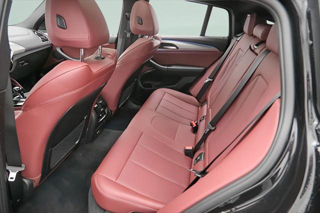 2025 BMW X4 xDrive30i