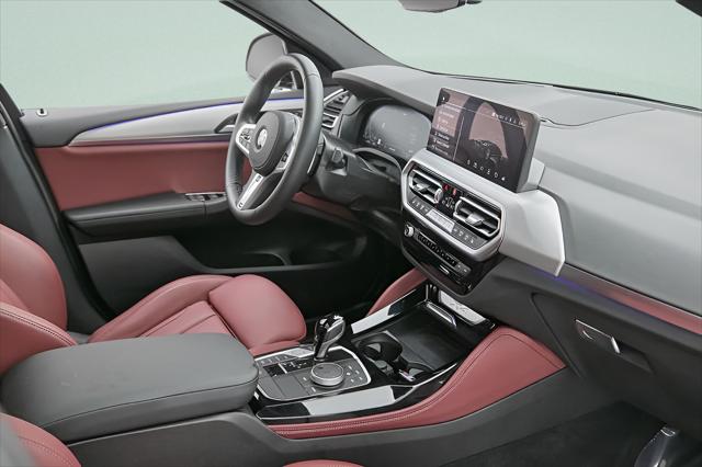 2025 BMW X4 xDrive30i