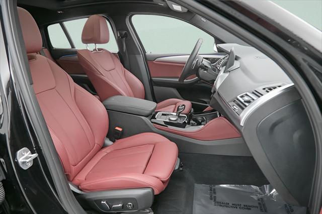 2025 BMW X4 xDrive30i