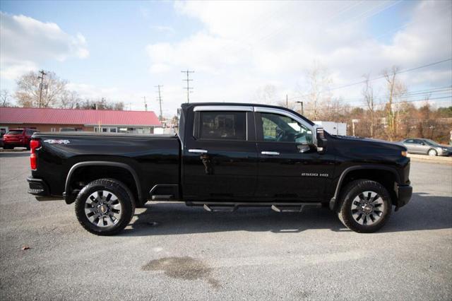 2024 Chevrolet Silverado 2500HD 4WD Crew Cab Standard Bed Custom