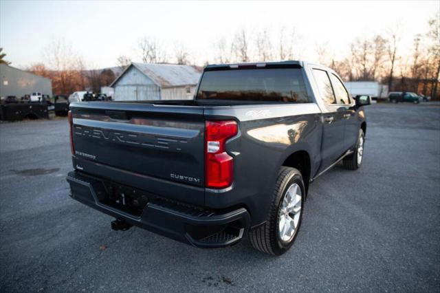 2021 Chevrolet Silverado 1500 4WD Crew Cab Short Bed Custom 2021 Chevrolet Silverado 1500 4WD Crew Cab Short Bed Custom