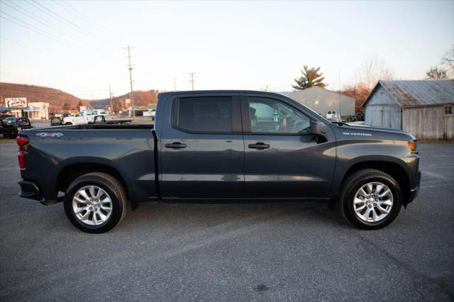 2021 Chevrolet Silverado 1500 4WD Crew Cab Short Bed Custom 2021 Chevrolet Silverado 1500 4WD Crew Cab Short Bed Custom