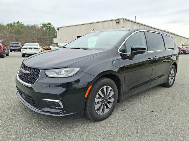 2024 Chrysler Pacifica Hybrid Select 2024 Chrysler Pacifica Hybrid Select