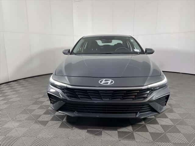 2024 Hyundai Elantra SEL 2024 Hyundai Elantra SEL