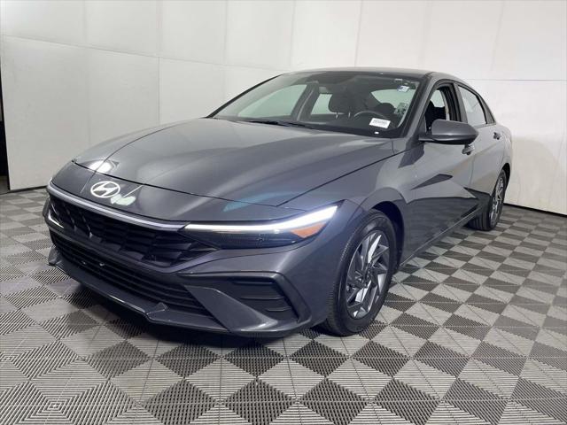 2024 Hyundai Elantra SEL 2024 Hyundai Elantra SEL