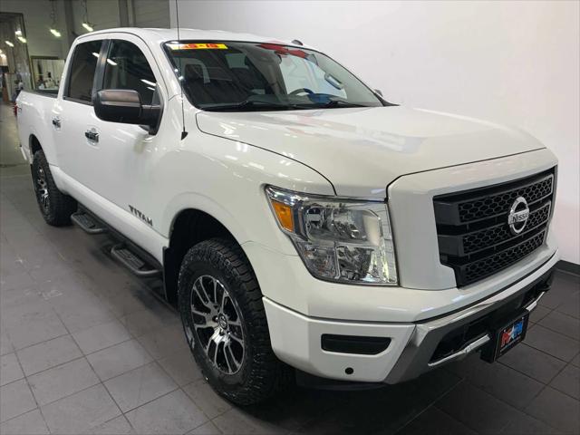 2021 Nissan TITAN Crew Cab SV 4x4 2021 Nissan TITAN Crew Cab SV 4x4