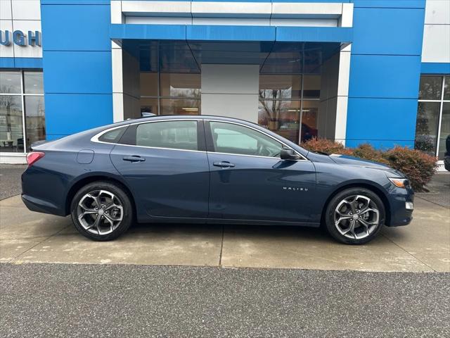 2022 Chevrolet Malibu FWD LT