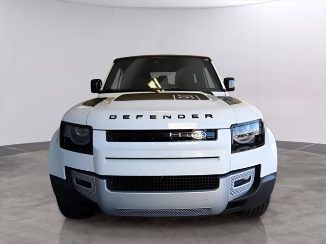 2025 Land Rover Defender 90 P300 S