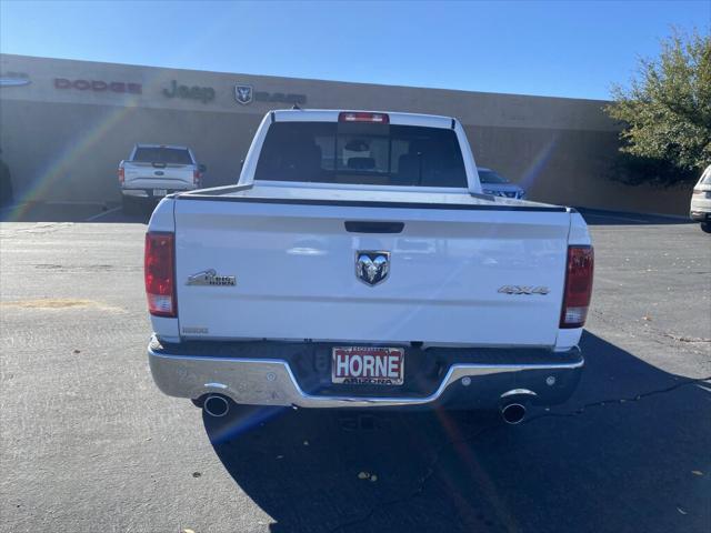 2017 RAM 1500 Big Horn Crew Cab 4x4 57 Box