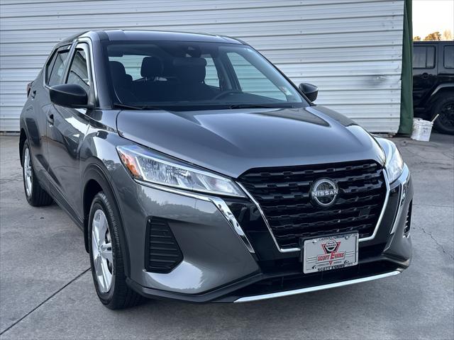 2023 Nissan Kicks S Xtronic CVT