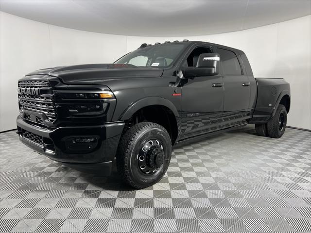 2025 RAM 3500 Limited Mega Cab 4x4 64 Box