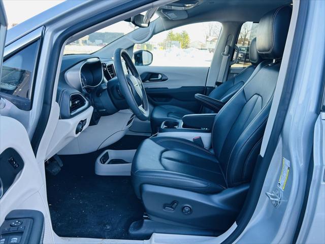 2024 Chrysler Pacifica Touring L 2024 Chrysler Pacifica Touring L