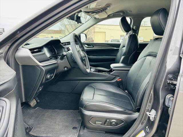 2023 Jeep Grand Cherokee L Limited 4x4 2023 Jeep Grand Cherokee L Limited 4x4