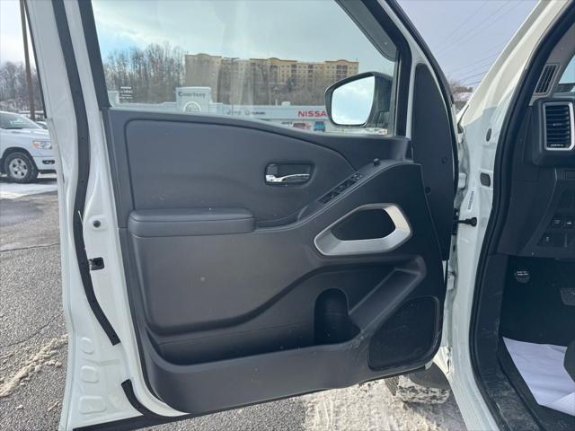2024 Nissan Frontier Crew Cab SV 4x4