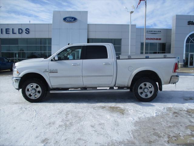 2017 RAM 2500 Laramie Crew Cab 4x4 64 Box 2017 RAM 2500 Laramie Crew Cab 4x4 64 Box