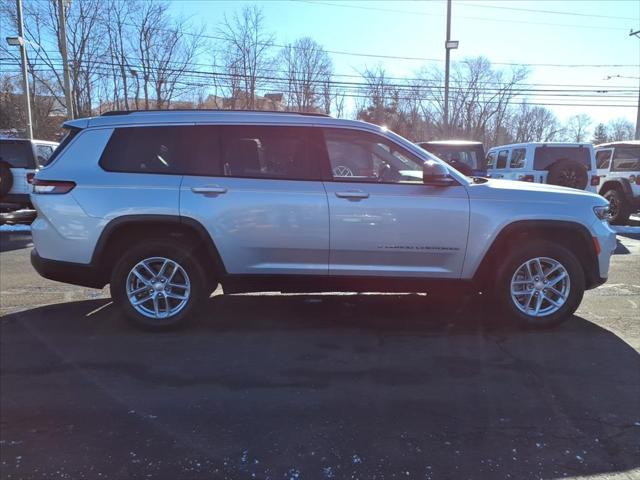 2023 Jeep Grand Cherokee L Laredo X 4x4