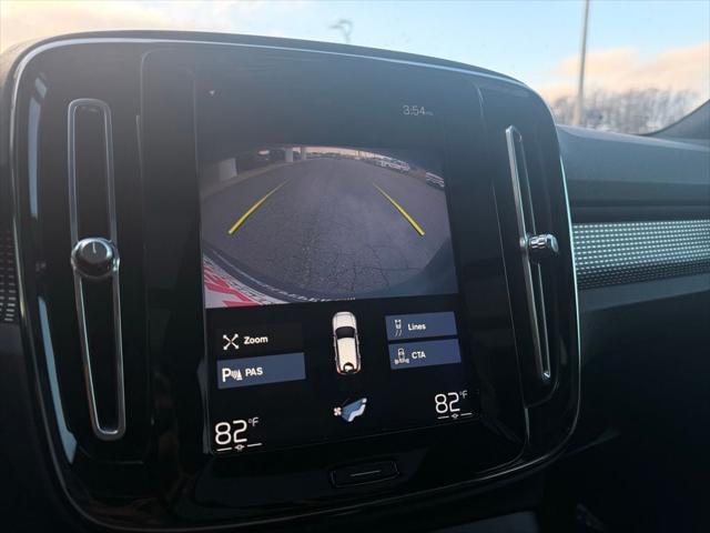 2020 Volvo XC40 T5 R-Design 2020 Volvo XC40 T5 R-Design