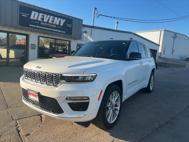 2022 Jeep Grand Cherokee Summit 4x4 2022 Jeep Grand Cherokee Summit 4x4