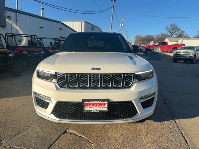 2022 Jeep Grand Cherokee Summit 4x4 2022 Jeep Grand Cherokee Summit 4x4