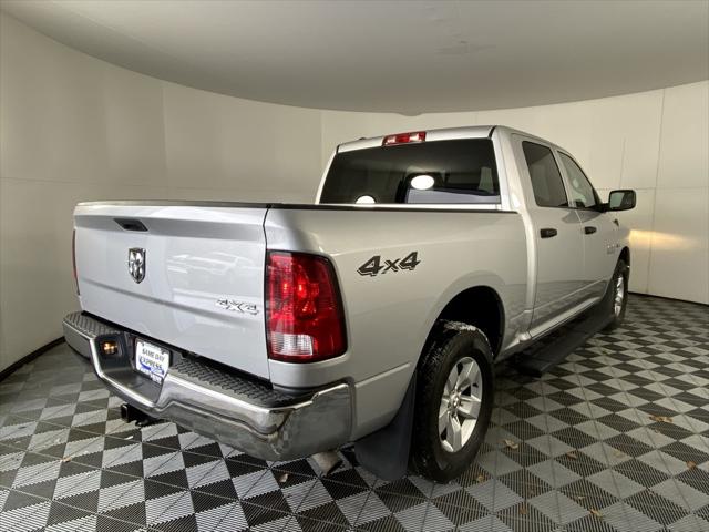 2017 RAM 1500 Tradesman Crew Cab 4x4 57 Box