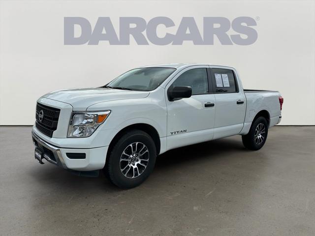 2023 Nissan TITAN Crew Cab SV 4x2