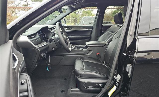 2024 Jeep Grand Cherokee L Limited 4x4 2024 Jeep Grand Cherokee L Limited 4x4