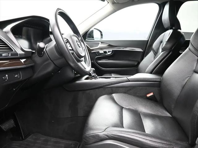 2019 Volvo XC90 T6 Momentum