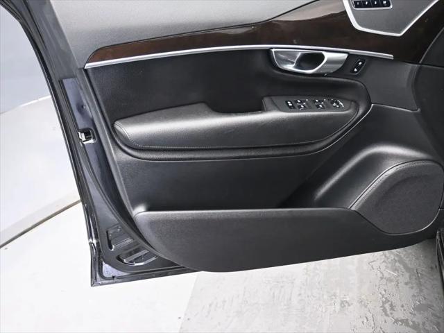 2019 Volvo XC90 T6 Momentum