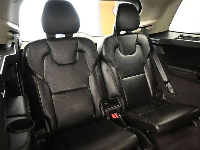 2019 Volvo XC90 T6 Momentum