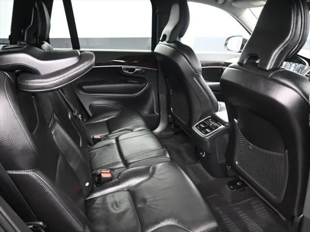 2019 Volvo XC90 T6 Momentum