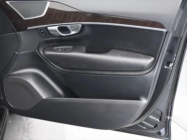 2019 Volvo XC90 T6 Momentum