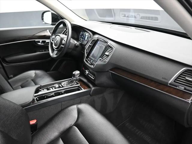 2019 Volvo XC90 T6 Momentum