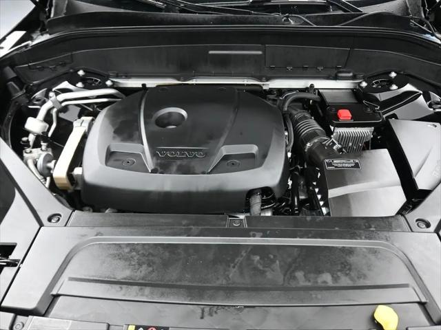2019 Volvo XC90 T6 Momentum