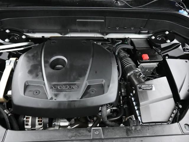 2019 Volvo XC90 T6 Momentum