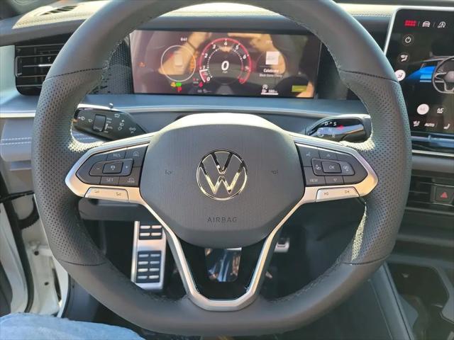 2026 Volkswagen Tiguan SE R-Line Black