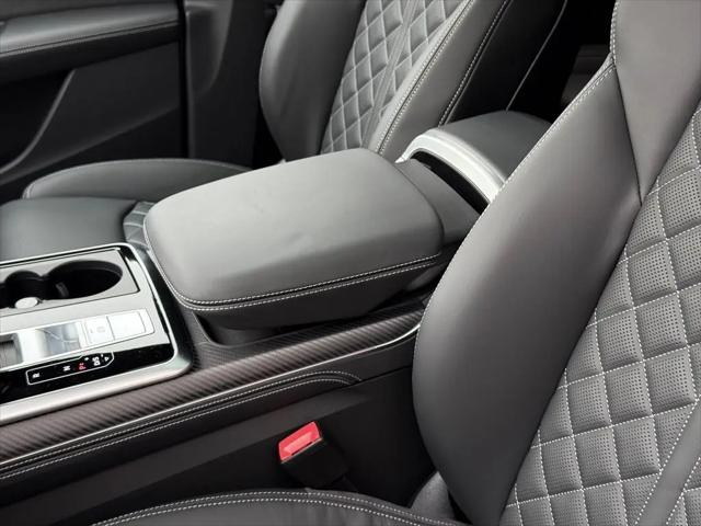 2026 Audi SQ8 Premium Plus TFSI quattro Tiptronic