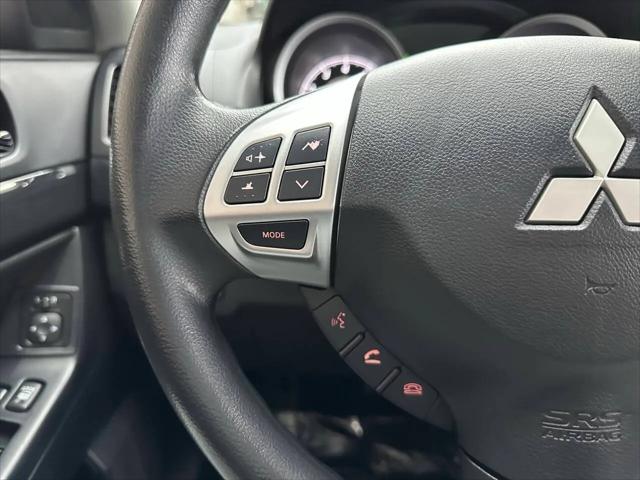 2016 Mitsubishi Lancer ES