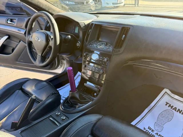 2010 INFINITI G37 Sport