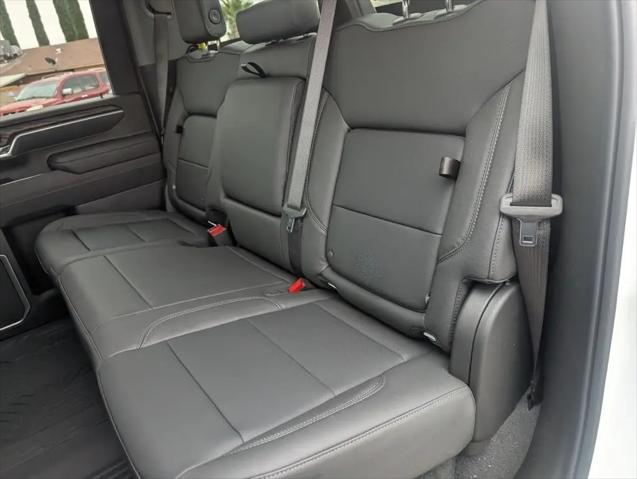 2026 GMC Sierra 2500HD Crew Cab, Standard Bed, SLT, 4WD