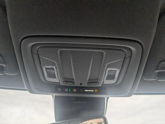 2026 GMC Sierra 2500HD Crew Cab, Standard Bed, SLT, 4WD