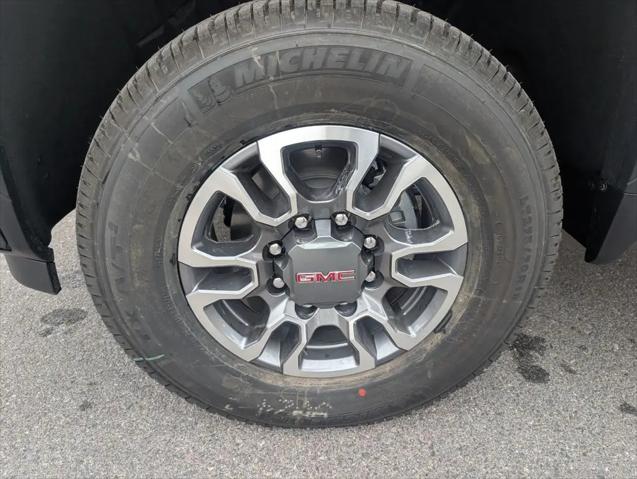 2026 GMC Sierra 2500HD Crew Cab, Standard Bed, SLT, 4WD