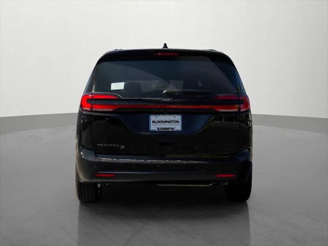 2026 Chrysler Pacifica Limited AWD
