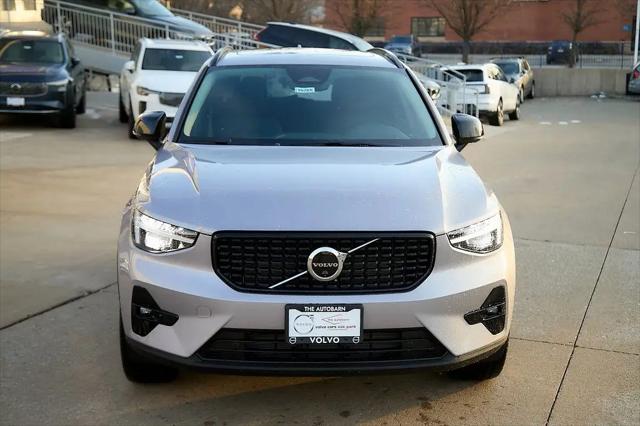 2026 Volvo XC40 Plus, B5 AWD Gas (mild hybrid), Dark