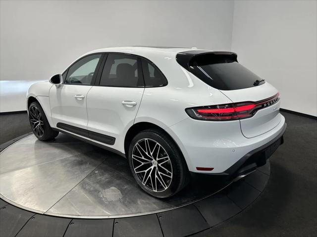 2025 Porsche Macan T