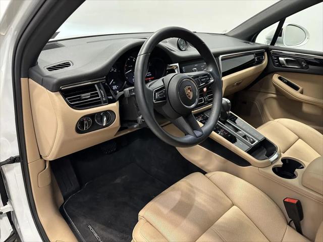 2025 Porsche Macan T