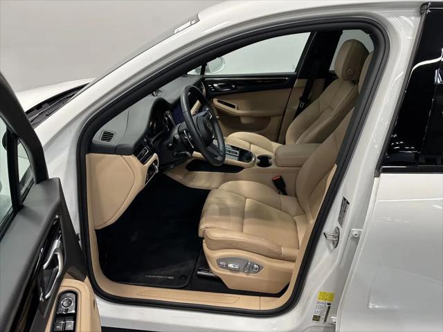 2025 Porsche Macan T