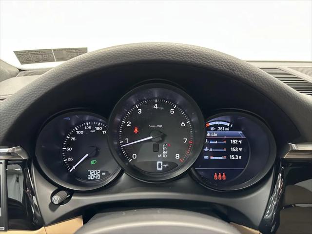 2025 Porsche Macan T