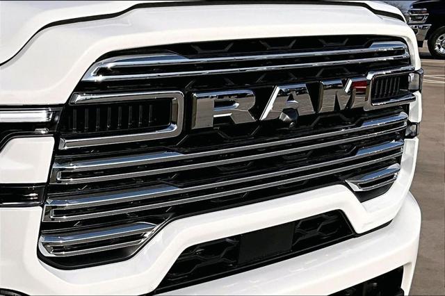 2026 Ram 3500 Laramie Crew Cab 4x4 8' Box