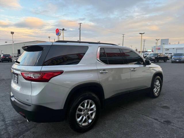 2020 Chevrolet Traverse AWD LT Cloth