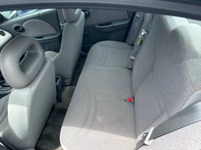 2003 Saturn Ion 1